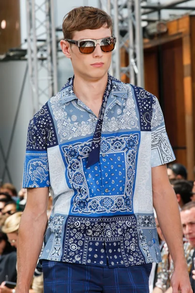 Look 34